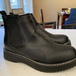 Madden girl Chelsea boots